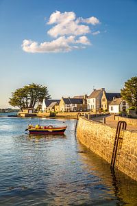 Die Pont de Saint-Cado mit Blick zur Ile de Saint-Cado, Bretagne