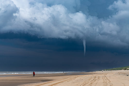 Strand Noordwijk. Waterhoos