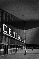 Rotterdam Hauptbahnhof schwarz und weiß