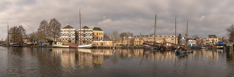 Panorama photo museum harbor in Gouda by Rinus Lasschuyt Fotografie