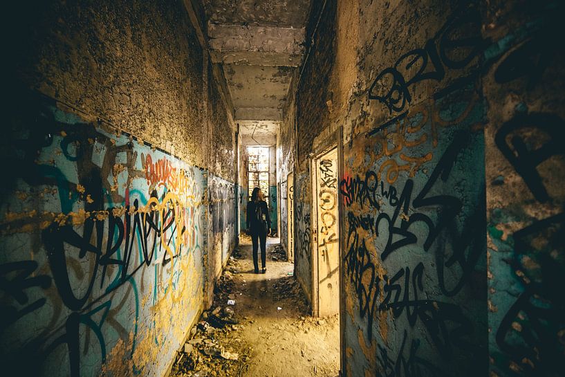 Urban exploring verlaten gebouwen België van Peter Haastrecht, van