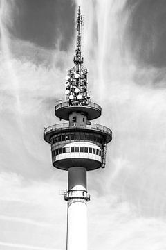 Radiorelayse toren in Bremerhaven van Norbert Sülzner