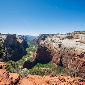 Zion National Park Canyon Overlook by Nicolas Ros