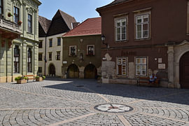 Petite place à Sopron sur Erik Buitenhuis