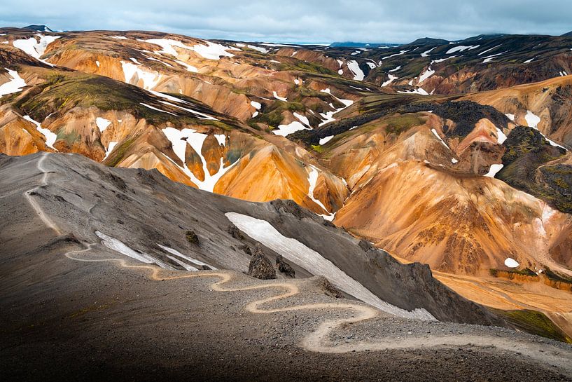Pendulum trail in Landmannalaugar, Iceland by Karlijn Meulman
