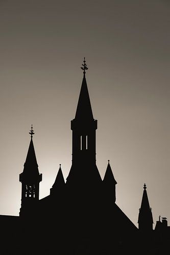 Stadhuis van Aken - De torens in het tegenlicht
