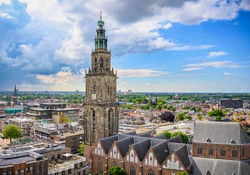 Martinitoren in Groningen skyline van de stad