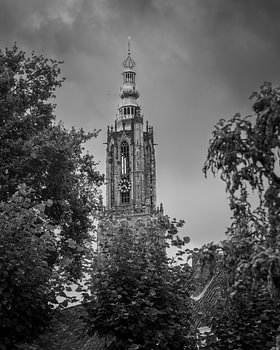 De Onze Lieve Vrouwetoren