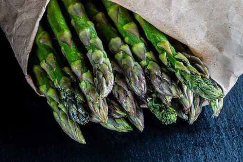 green asparagus in bag