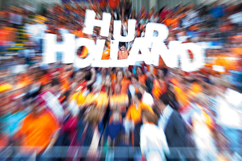 Supporters van Oranje tijdens WK-Hockey 2014 van Willem Vernes