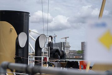 Altes Boot in Rotterdam von Karin vanBijlevelt