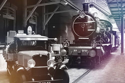 NS steam locomotive 3737