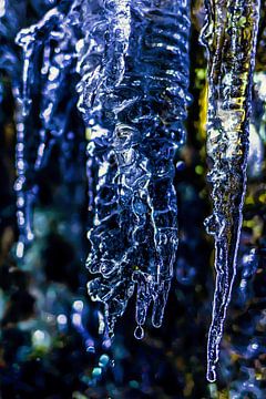 Colourful icicles by FotoSynthese