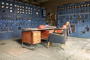 abandoned control room in Estonia by Gentleman of Decay