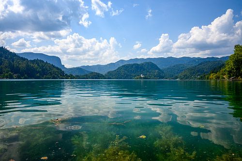 Clear view of water and mountains
