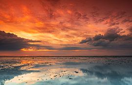 Evening glow on the Oester Dam by Ria Overbeeke