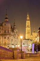 Antwerpen kathedraal in de avond