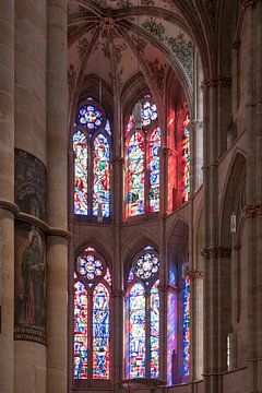 Schöne Glasfenster, Barabara Kirche, Trier (Deutschland)