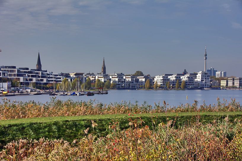Uitzicht over het meer van Edgar Schermaul