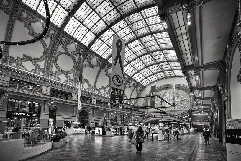 Antwerp &quot;Stadsfeestzaal&quot; by Rob Boon