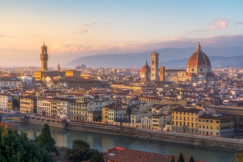 Breed panorama van de skyline van Florence vanaf het Piazzale Michelangelo