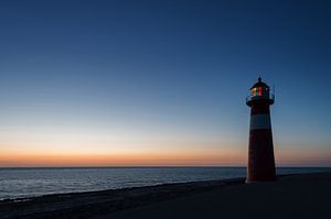 the lighthouse van Aline van Weert