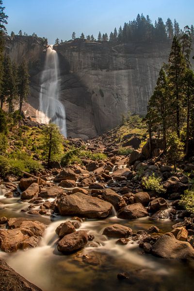 Waterval Nevada Fall, USA van Robert Dibbits