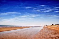Strand tussen Koksijde en Oostduinkerke op een prachtige dag van Manuel Declerck thumbnail