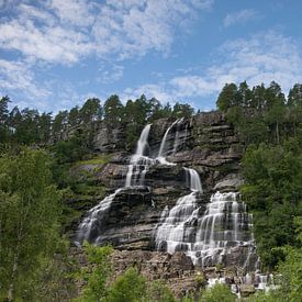 Tvindefossen waterfall in Norway by Patrick Verhoef