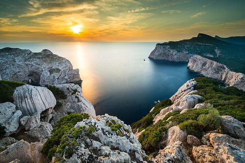 Golden hour in Sardinia by Damien Franscoise