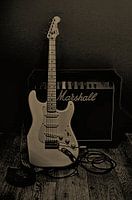 Gitaar en versterker-zwart wit sepia