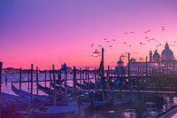 Coucher de soleil à Venise, gondole paisible