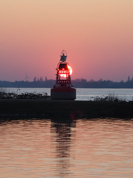 Lampje op het water