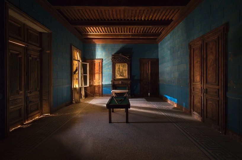 Lassen Sie Platz in der Burg. von Roman Robroek – Fotos verlassener Gebäude