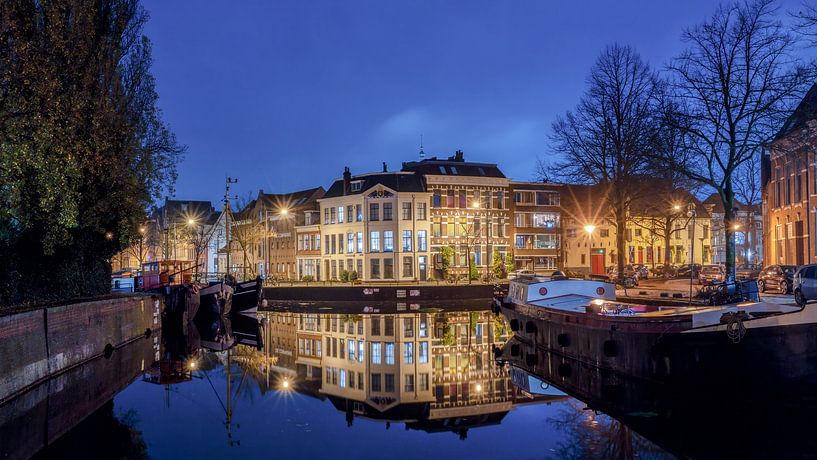Bend of Ameland Groningen during blue hour by R Smallenbroek