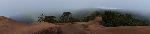 HAWAII ZWISCHEN DEN WOLKEN BETWEEN THE CLOUDS