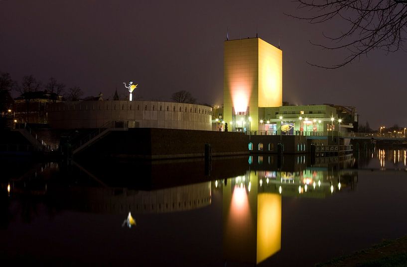 Groninger Museum bij nacht van Sandra de Heij