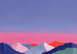Sternenhimmel über farbenfroher Berglandschaft in Rosa und Violett von Niklas Maximilian