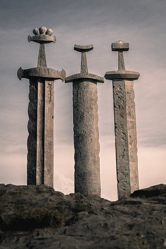 Norwegian nature – Centred vertical photo print of the historic Viking monument Sverd i fjell in Stavanger