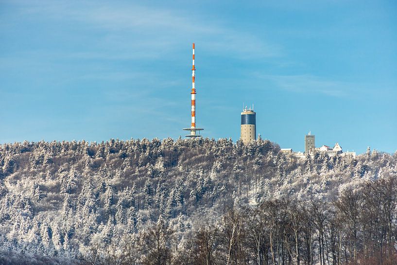 Korte winterwandeling rond de besneeuwde Inselsberg bij Brotterode - Thüringen - Duitsland van Oliver Hlavaty