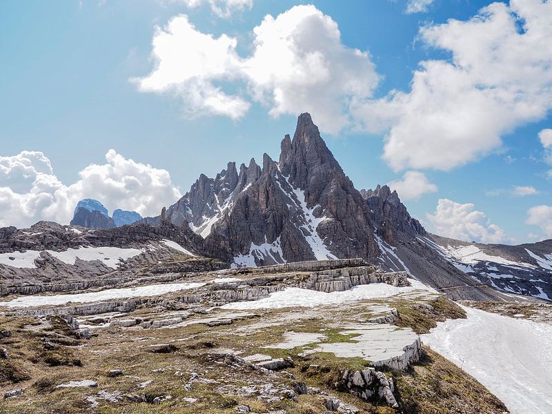 Majestätische Drei Zinnen in Südtirol – ikonisches Bergmassiv der Dolomiten, spektakulär in Licht, Form und alpiner Landschaft von Miriam Schwarzfischer Fotografie