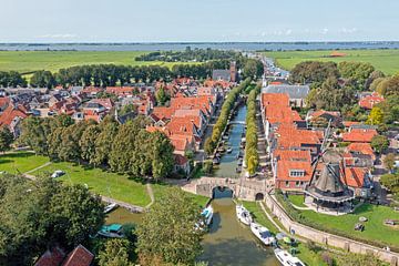 Luftaufnahme der historischen Stadt Sloten in Friesland, Niederlande von Eye on You