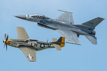 Formation of the P-51 Mustang "Baby Duck" and a Lockheed Martin F-16C Fighting Fal by Jaap van den Berg