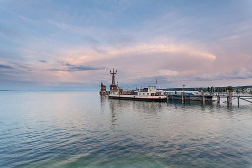 Ambiance du soir au port de Constance