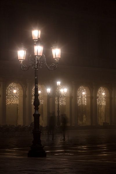 Markusplatz im Nebel von Andreas Müller