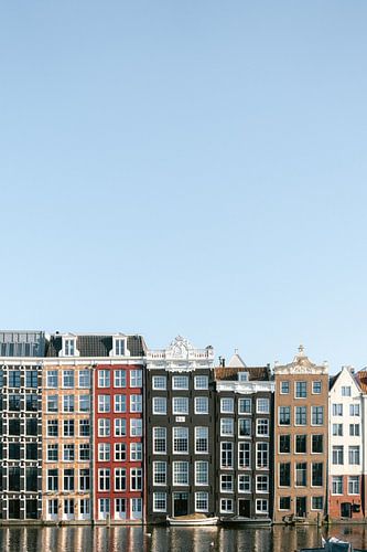 Amsterdam damrak - canal houses