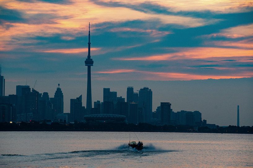 Toronto by Hello Pompoyo