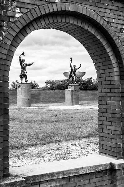 Memento park in Budapest with communist statues by Eric van Nieuwland