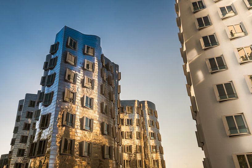 Frank Gehry building Düsseldorf by Ko Hoogesteger