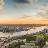 L'horizon de Hambourg au coucher du soleil. sur Voss Fine Art Fotografie